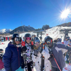 h7t9VzFONPYKIchnJrbKL-Muet8@500x667